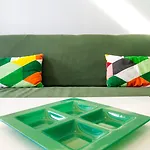 Apartment Rainbow *