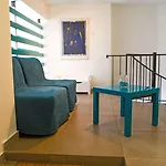 Rainbow Apartment *