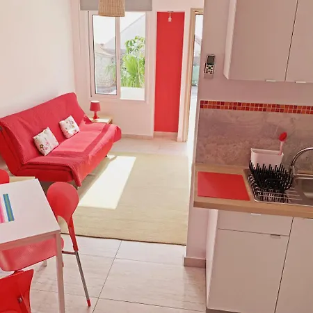 Rainbow Apartment *