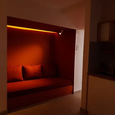 رينبوو شقة أيا نابا